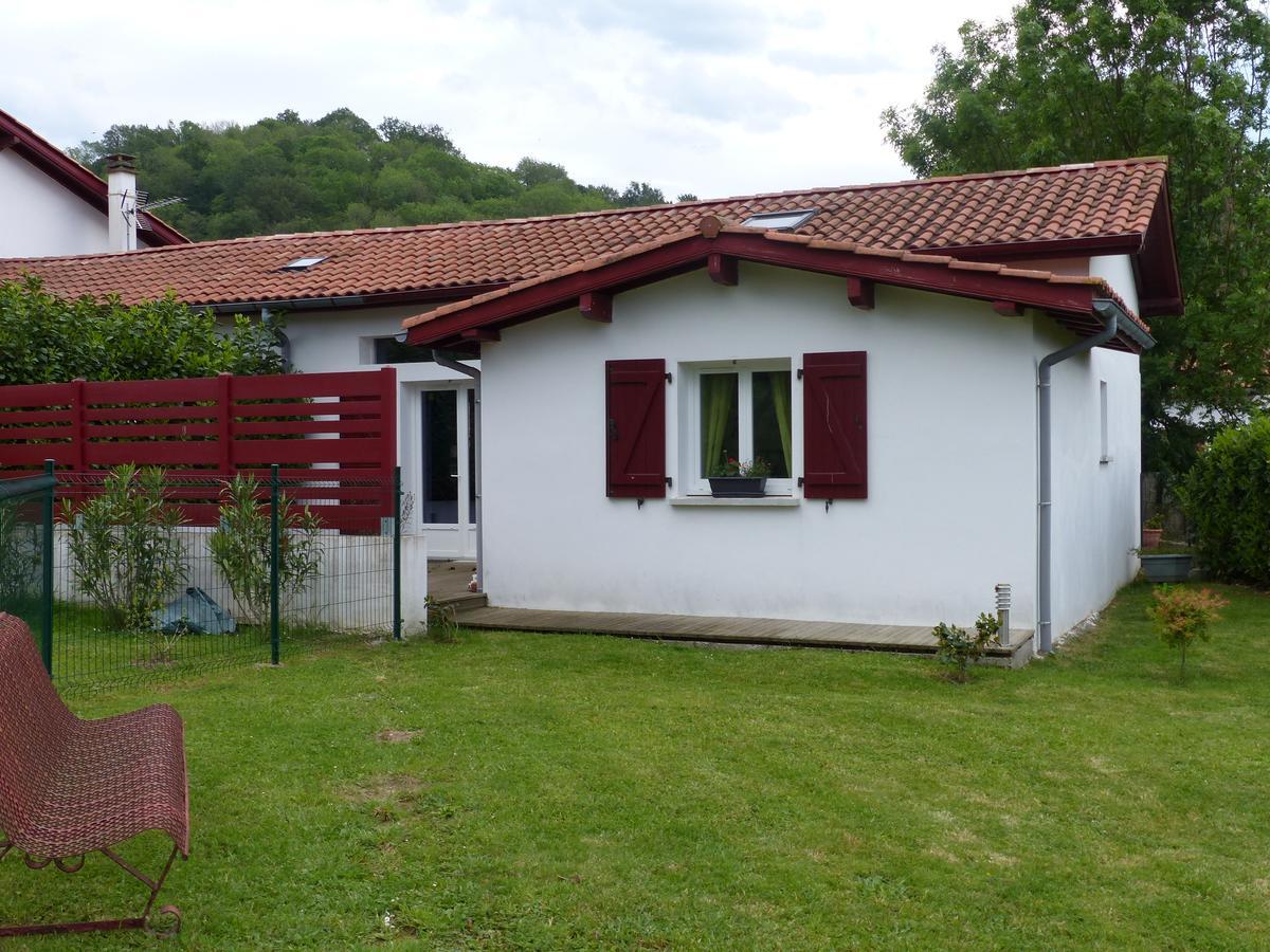 Gite Botiga Saint-Jean-le-Vieux  Zewnętrze zdjęcie