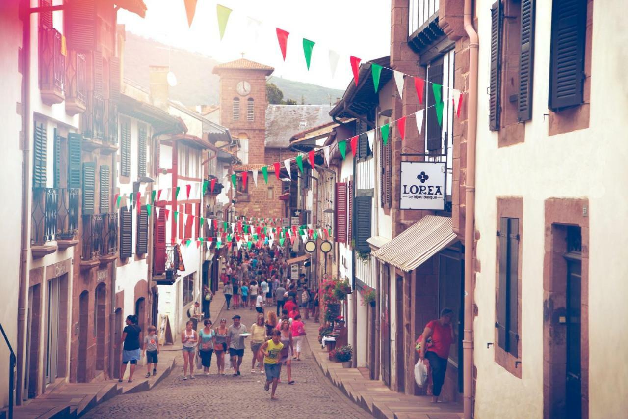 Gite Botiga Saint-Jean-le-Vieux  Zewnętrze zdjęcie